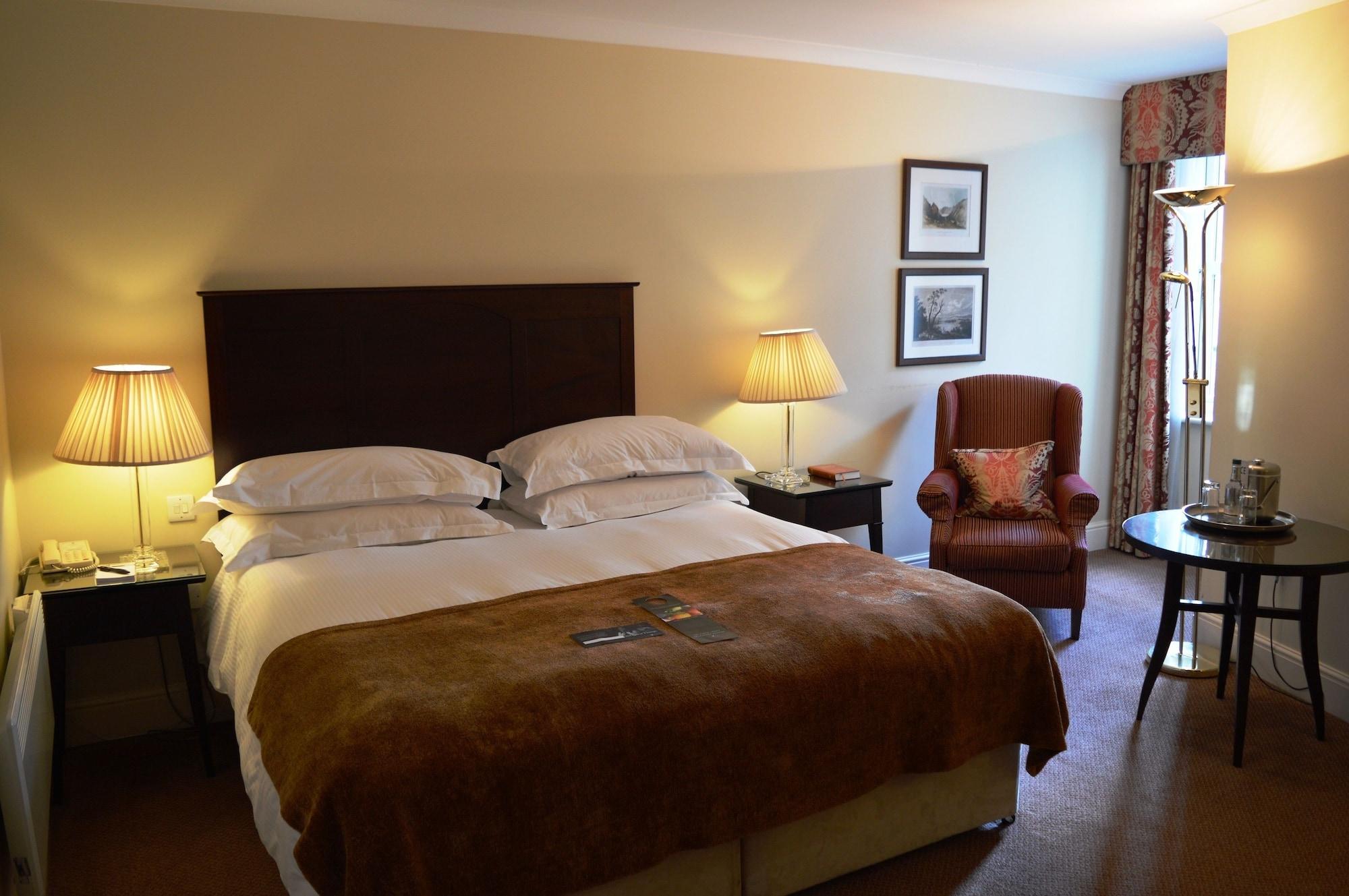 Macdonald Old England Hotel & Spa Bowness-on-Windermere Exteriör bild